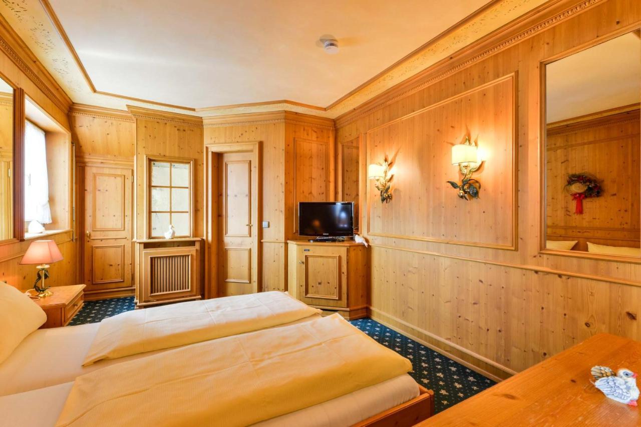 Jauch'S Loewen Hotel-Restaurant Neuershausen Buitenkant foto