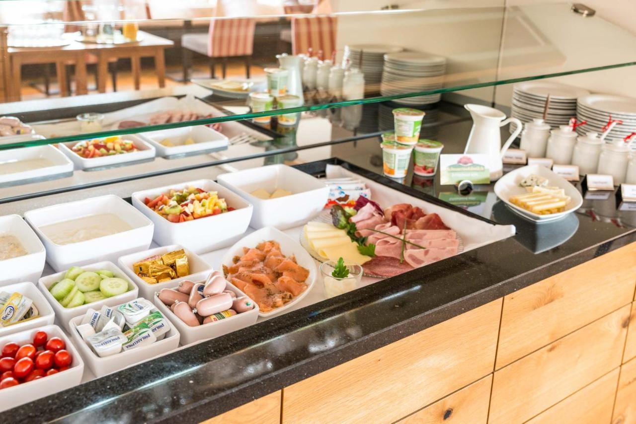 Jauch'S Loewen Hotel-Restaurant Neuershausen Buitenkant foto